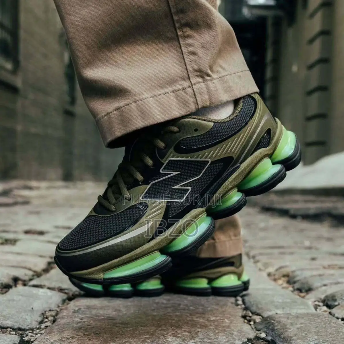 New Balance 2000 Vert