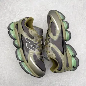 New Balance 2000 Vert