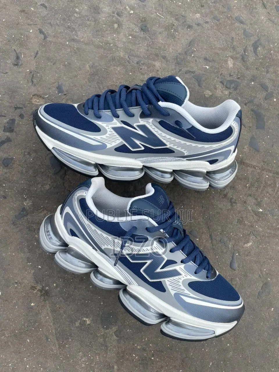 New Balance 2000