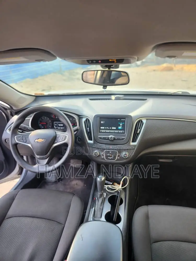 Chevrolet Malibu 2017 Gris