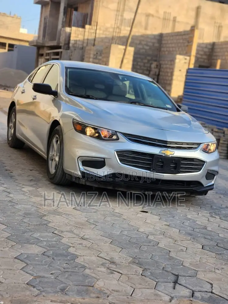 Chevrolet Malibu 2017 Gris