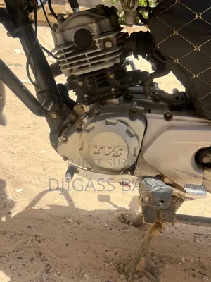 TVS HLX 125 2023 Noir