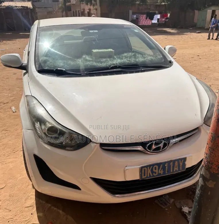Hyundai Elantra SE 4dr Sedan (1.8L 4cyl 6M) 2015 Blanc