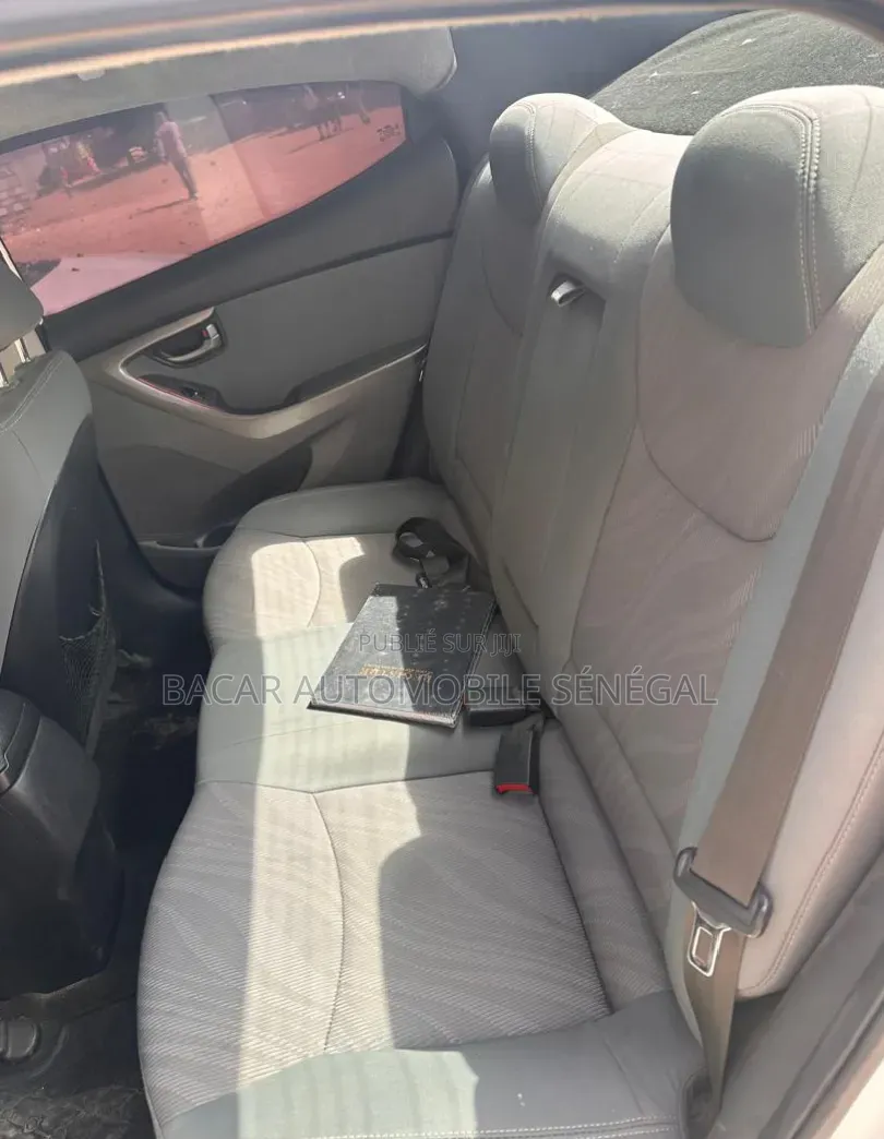 Hyundai Elantra SE 4dr Sedan (1.8L 4cyl 6M) 2015 Blanc