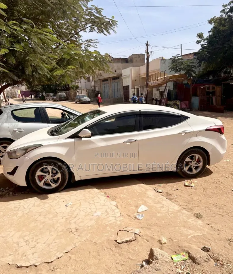 Hyundai Elantra SE 4dr Sedan (1.8L 4cyl 6M) 2015 Blanc