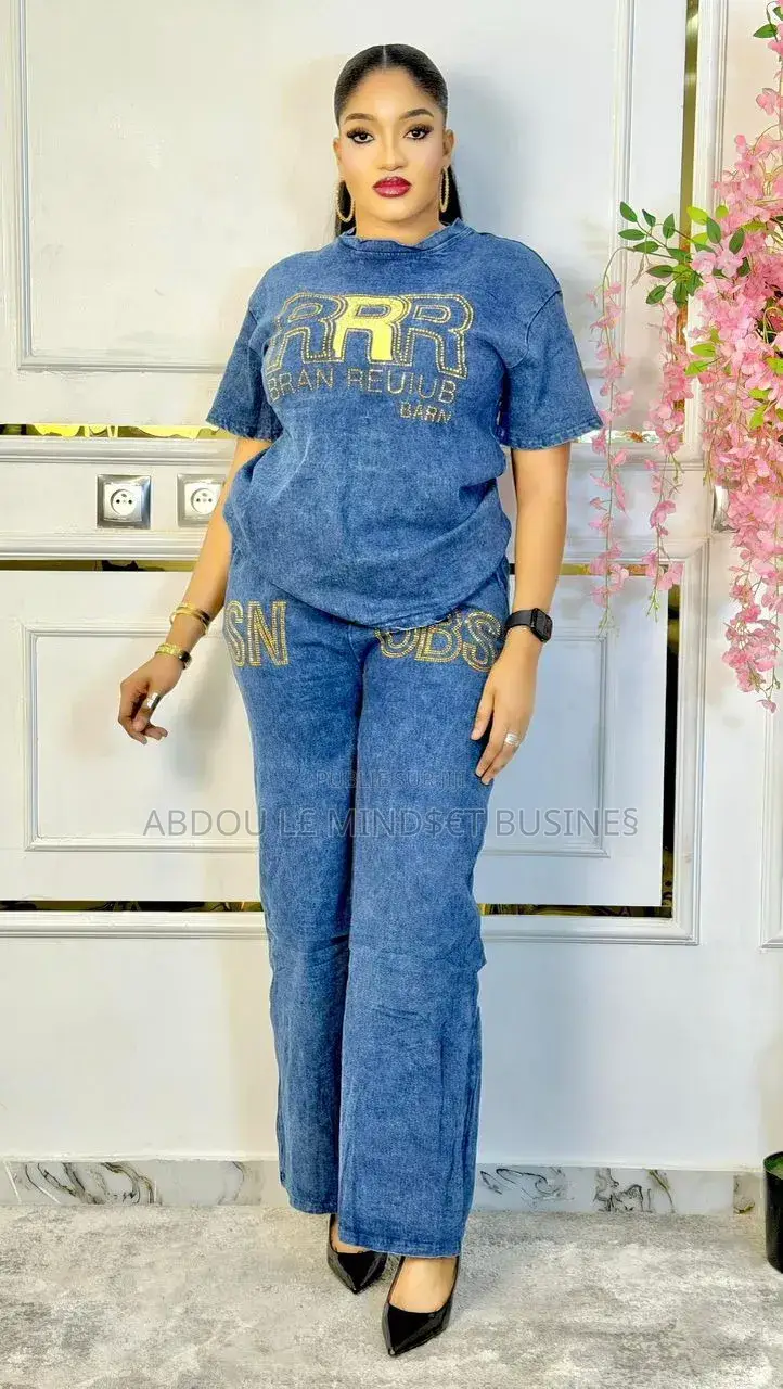 Ensemble Jeans Différents Modèles Disponibles