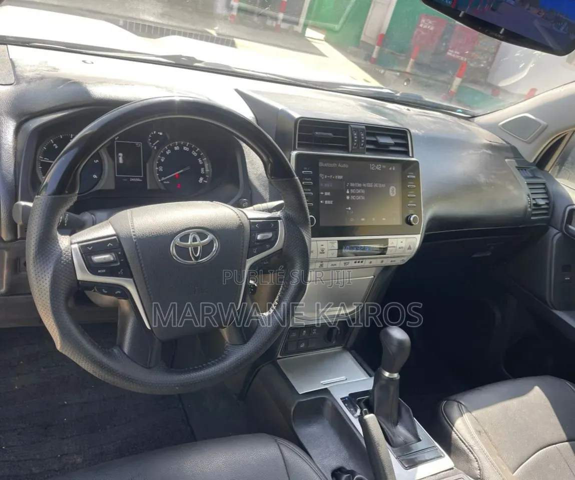 Toyota Land Cruiser Prado 2022 Blanc