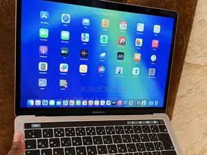 Nouveau Apple MacBook 2018 8GB Intel Core i5 SSD 512GB