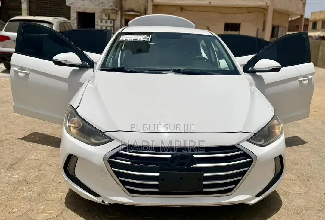 Hyundai Elantra 2018 Blanc