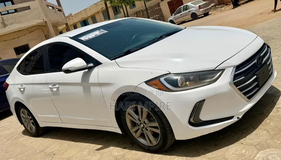 Hyundai Elantra 2018 Blanc