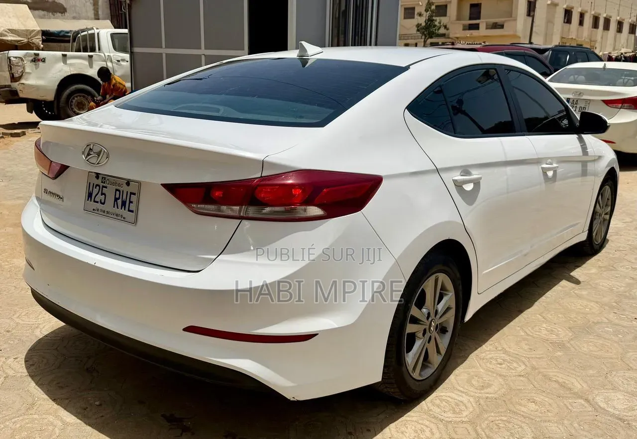 Hyundai Elantra 2018 Blanc