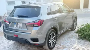Mitsubishi Outlander 2020 Gris