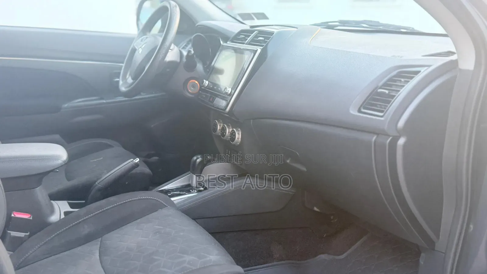 Mitsubishi Outlander 2020 Gris