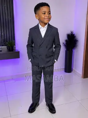 Costume Enfant Élégant Gris Rayé – Idéal Cérémonie