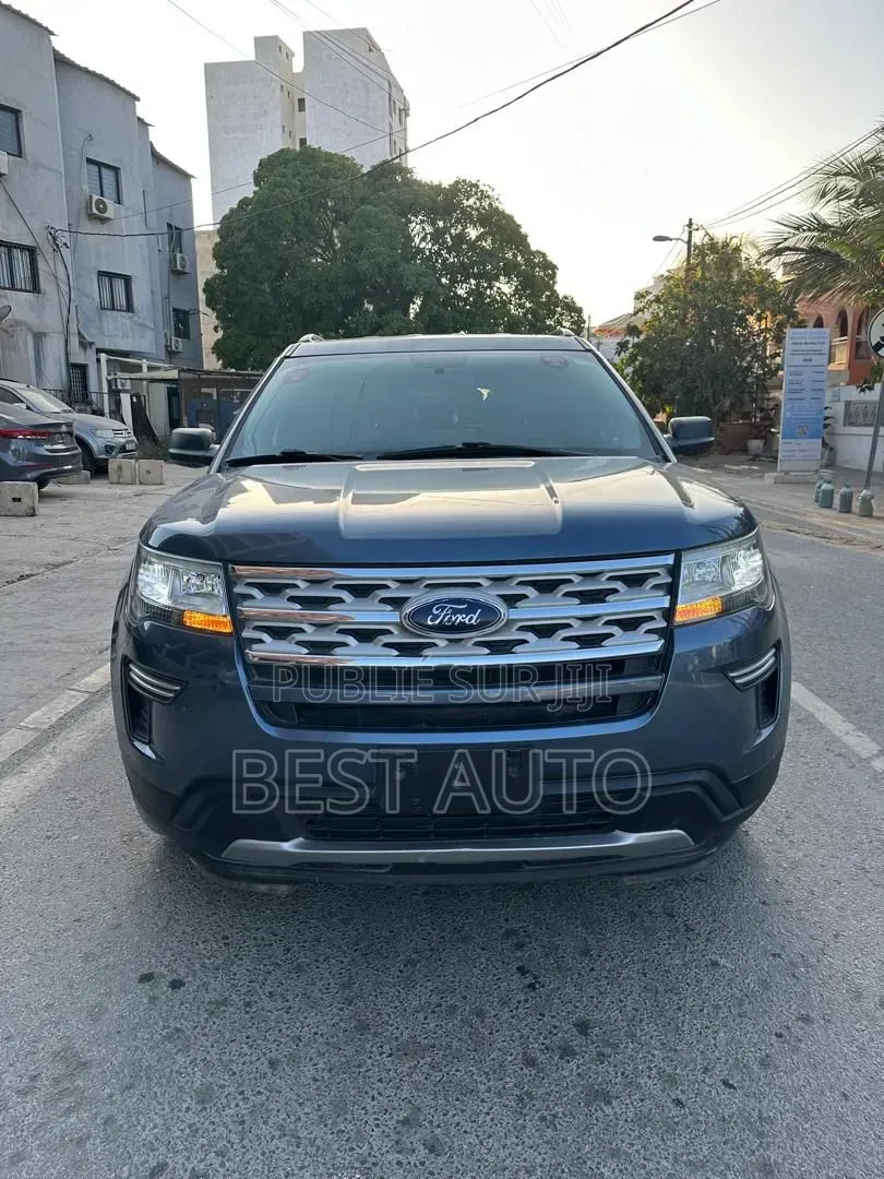 Ford Explorer 2019 Bleu