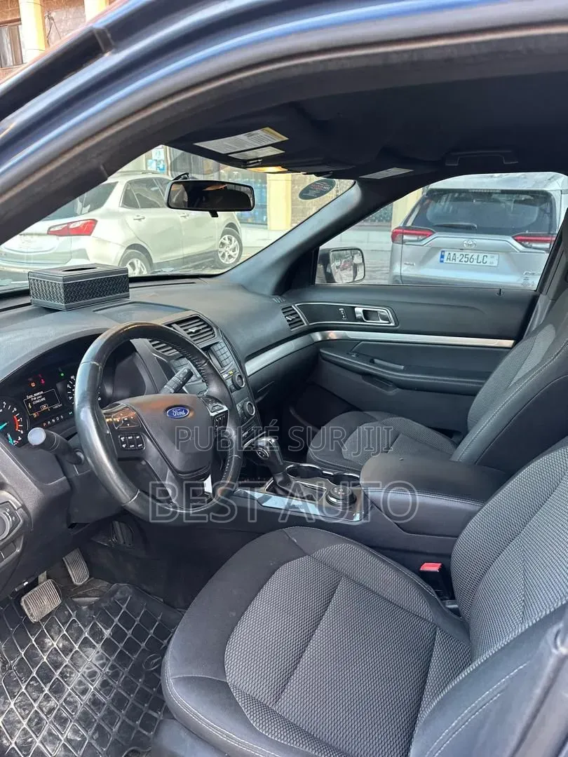 Ford Explorer 2019 Bleu