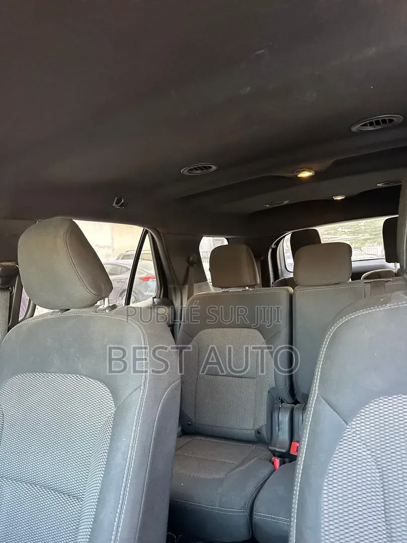 Ford Explorer 2019 Bleu