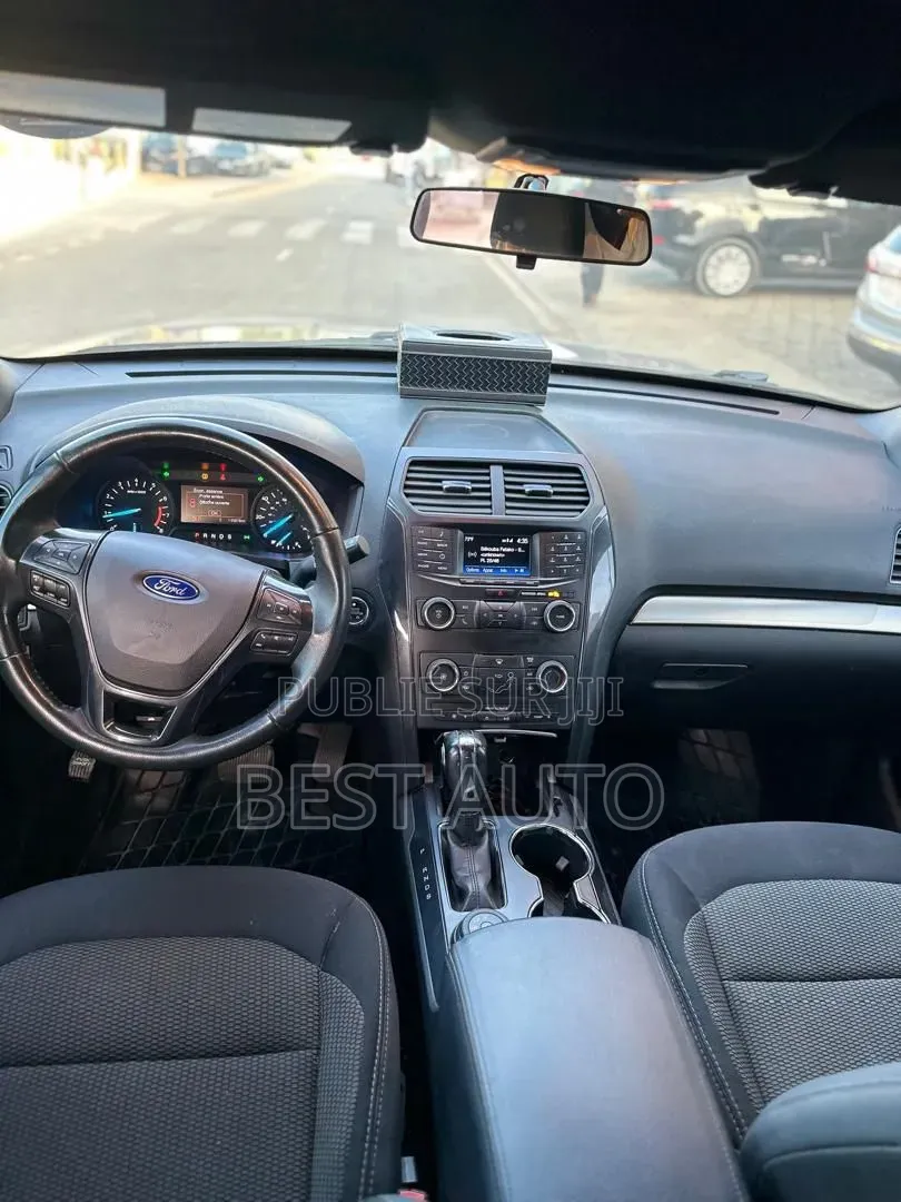 Ford Explorer 2019 Bleu