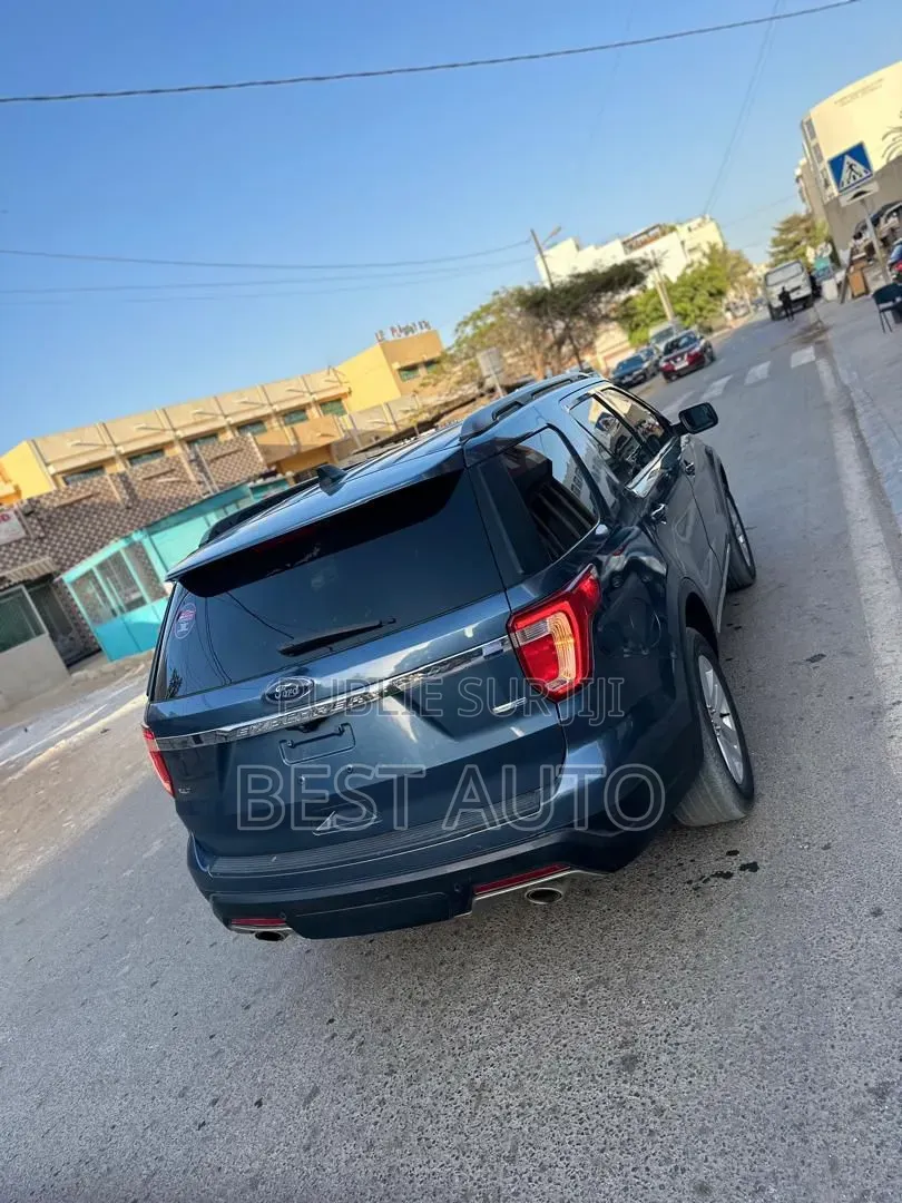 Ford Explorer 2019 Bleu
