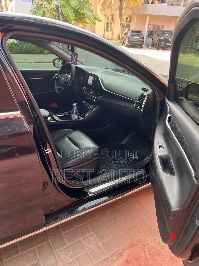 Hyundai Grandeur 2018 Noir