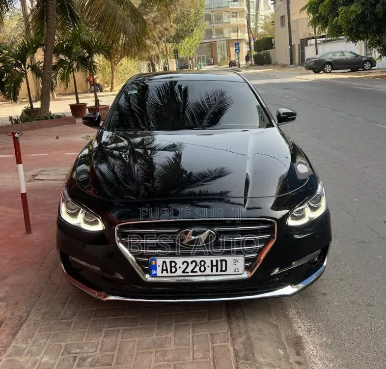 Hyundai Grandeur 2018 Noir
