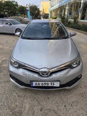 Toyota Auris 2016 Gris