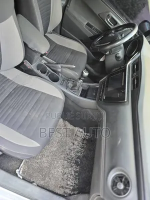 Toyota Auris 2016 Gris