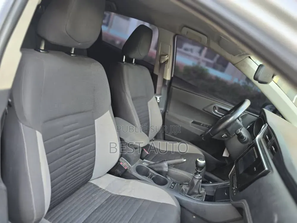 Toyota Auris 2016 Gris