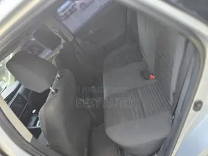 Toyota Auris 2016 Gris