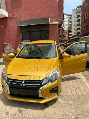 Mitsubishi Mirage 2023 Jaune