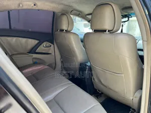 Toyota Avensis 2009 Noir