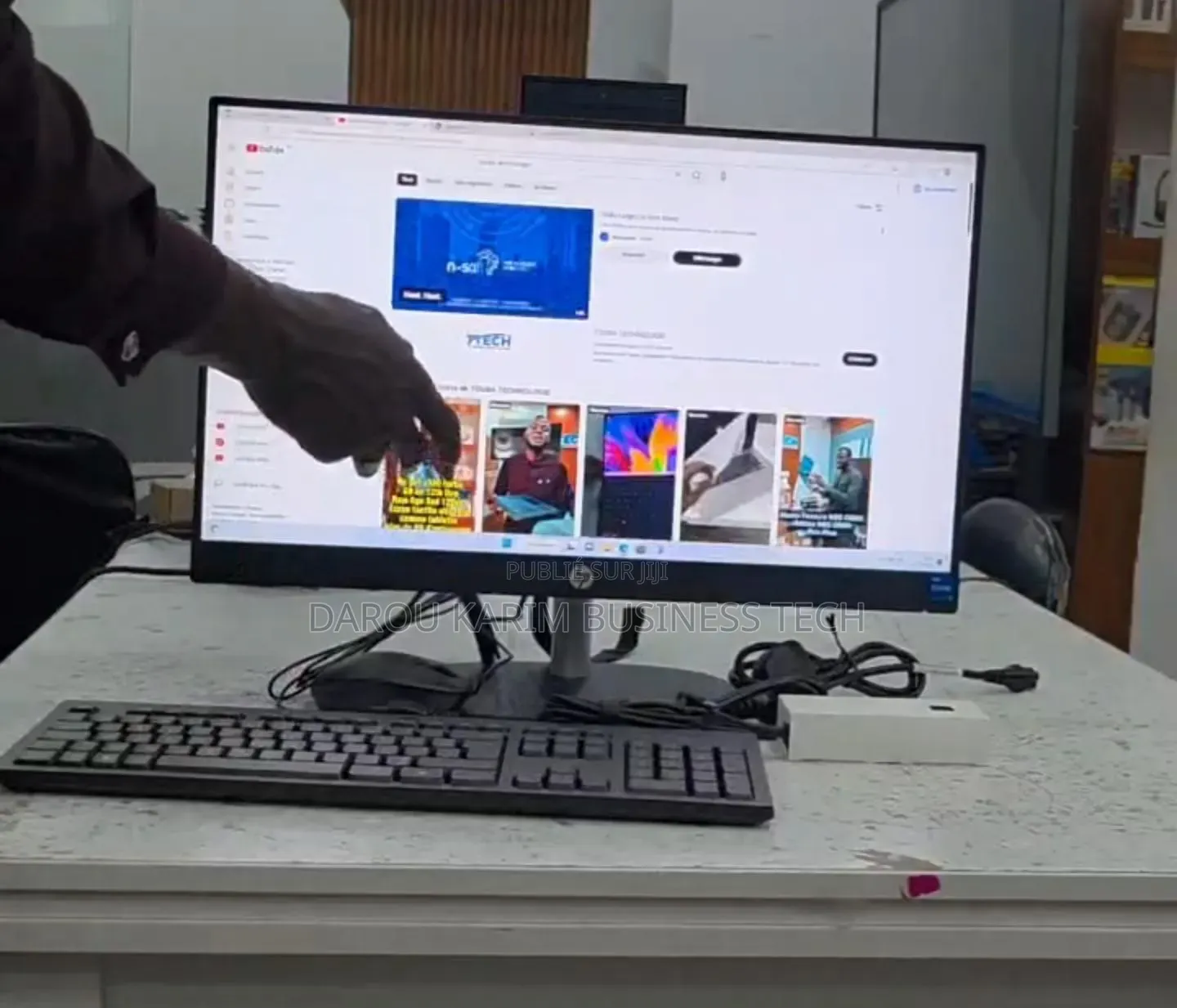 Nouveau Ordinateur de bureau HP AiO 24 8GB Intel Core i5 SSD 512GB