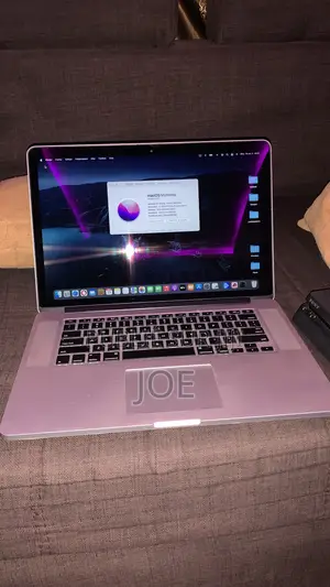 Ordinateur portable Apple MacBook Pro 2015 16GB Intel Core i7 SSD 500GB