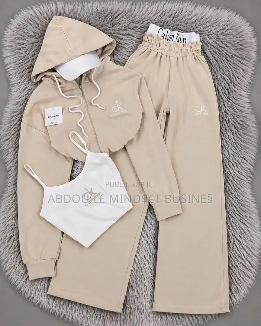 Ensemble Calvin Klein 3 Pièces Disponible