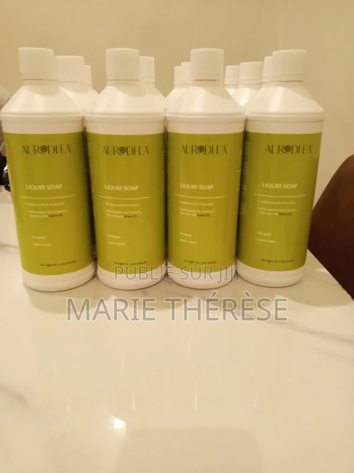Vendeuse Des Produits Bio
