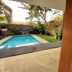 6chbre Villa dans , Patte d'Oie à Vendre