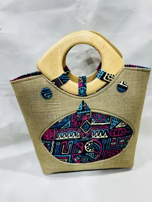 Sac À Bois Rafia Et Tissu Femme Élégante