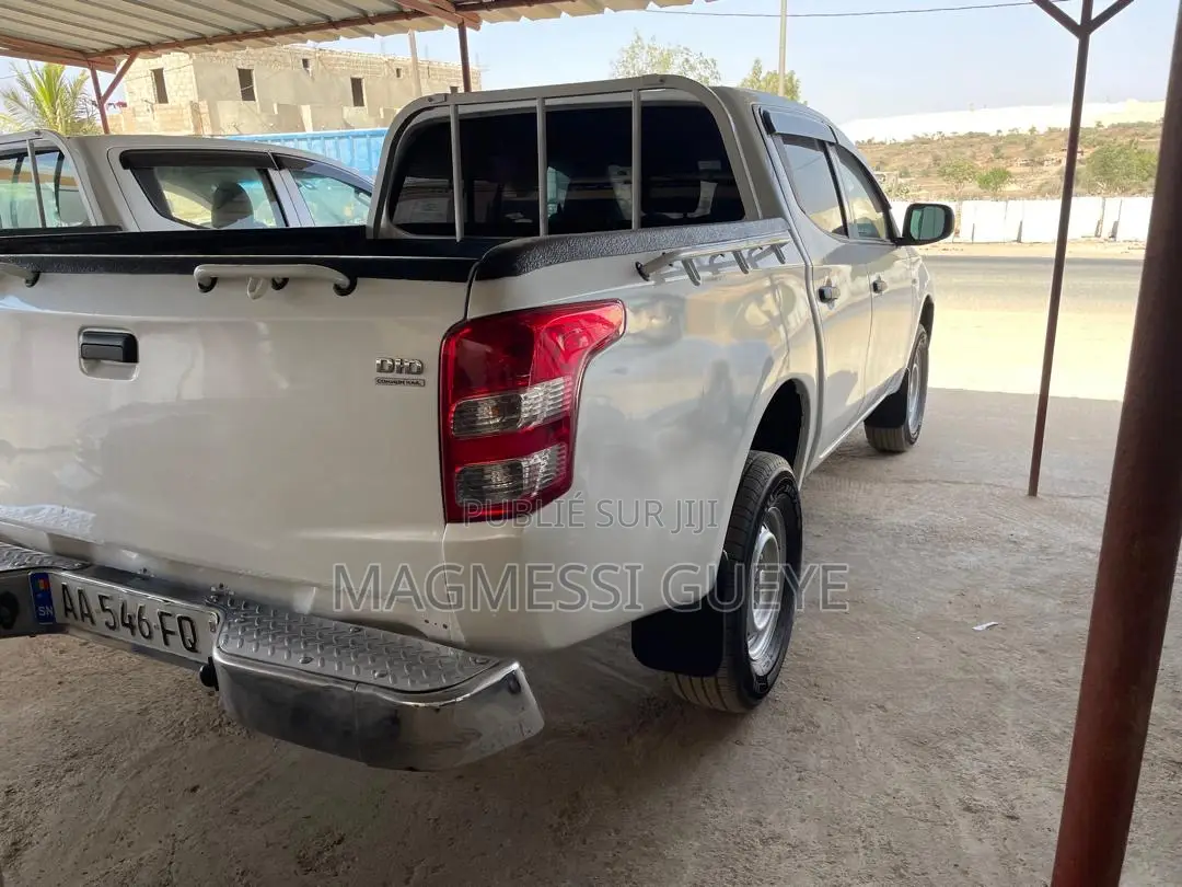 Mitsubishi L200 2018 Blanc