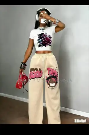 Ensemble Bas Large Body Avec Dessin Disponible