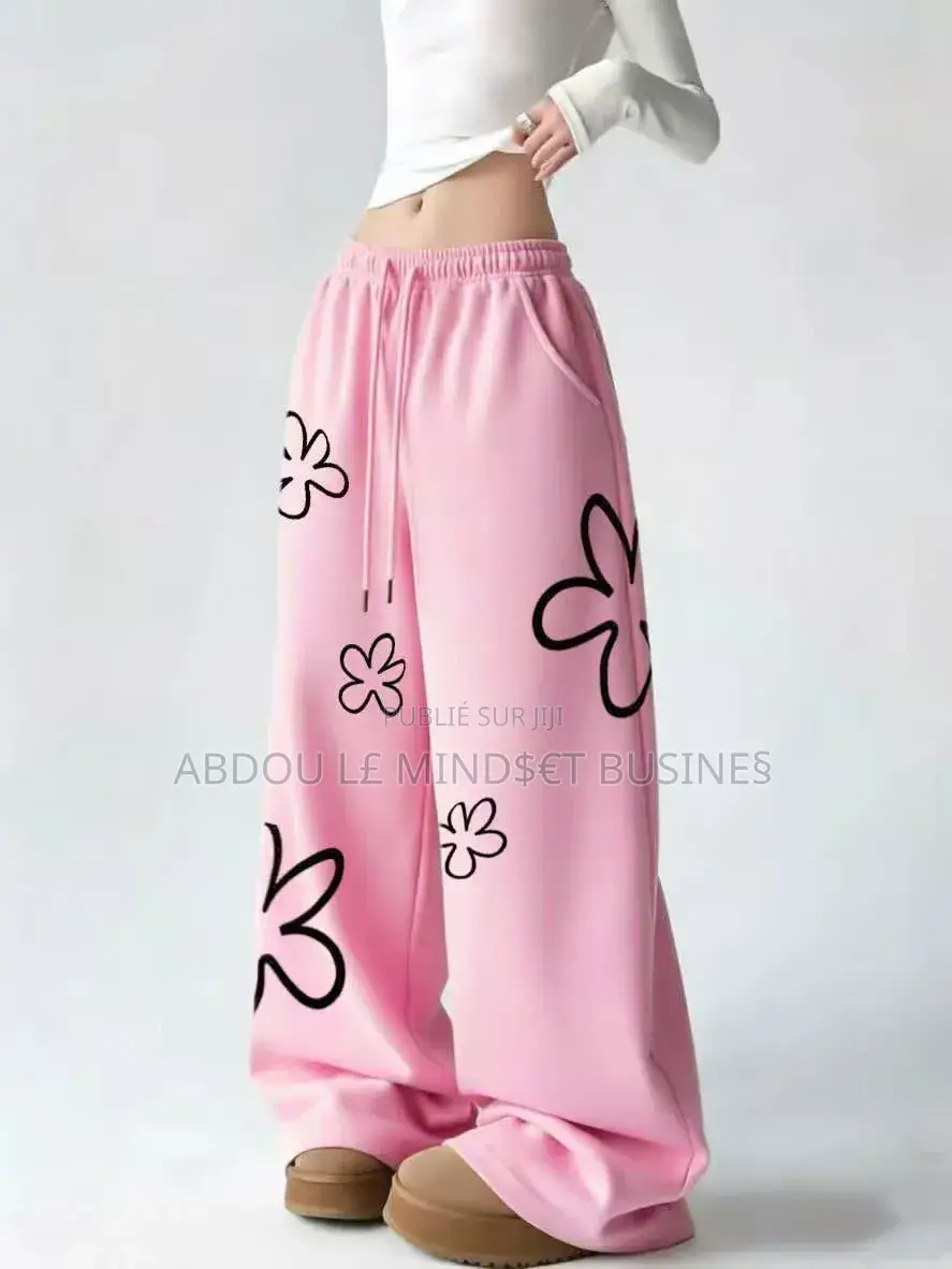 Jogging Bas Large Disponible