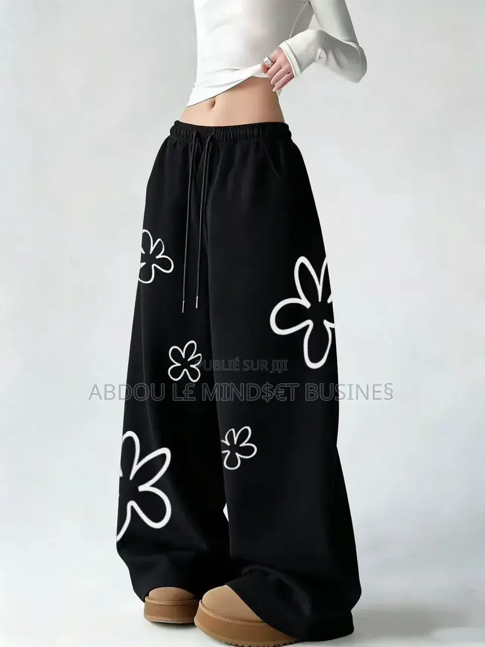 Jogging Bas Large Disponible