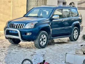 Toyota Land Cruiser Prado 2010 Bleu
