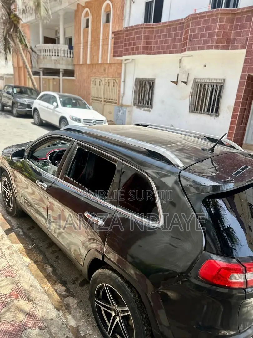 Jeep Cherokee 2015 Noir
