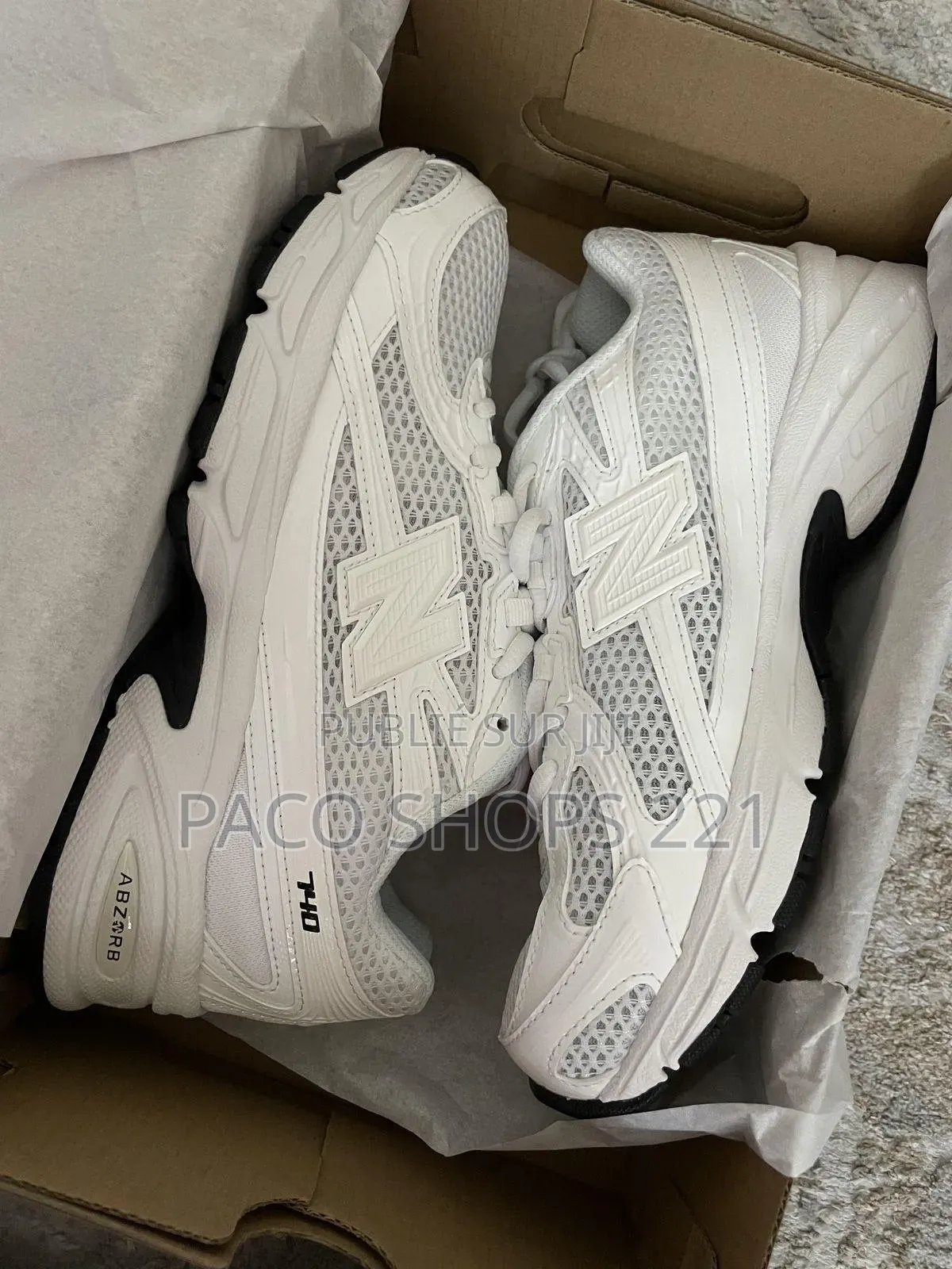 New Balance 740 White Unisex