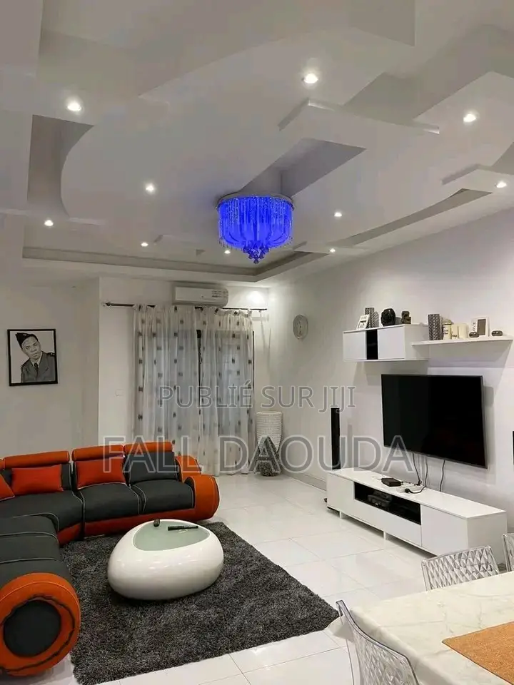 5chbre Maison dans Maison, Guediawaye à Vendre