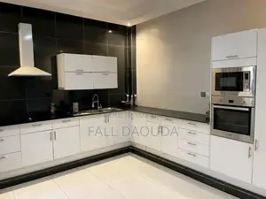 5chbre Maison dans Maison, Guediawaye à Vendre