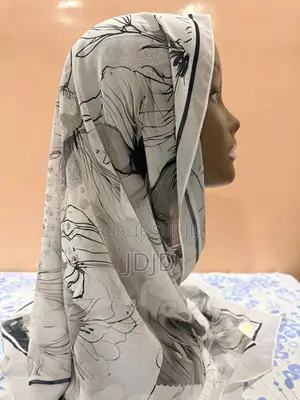 Foulards / Hijabs Tendance - Plusieurs Modèles Disponibles