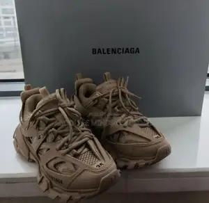 Balenciaga All Color Disponible