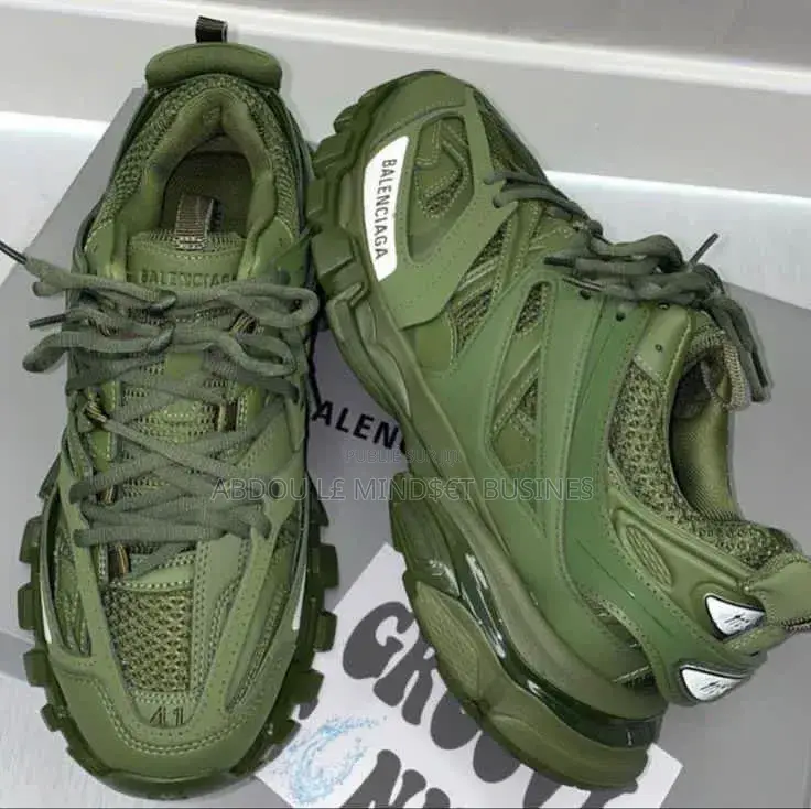 Balenciaga All Color Disponible