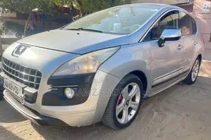 Peugeot 3008 2012 Gris